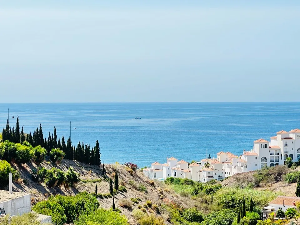 Helårsgrund i Torrox Costa, Malaga - foto 2