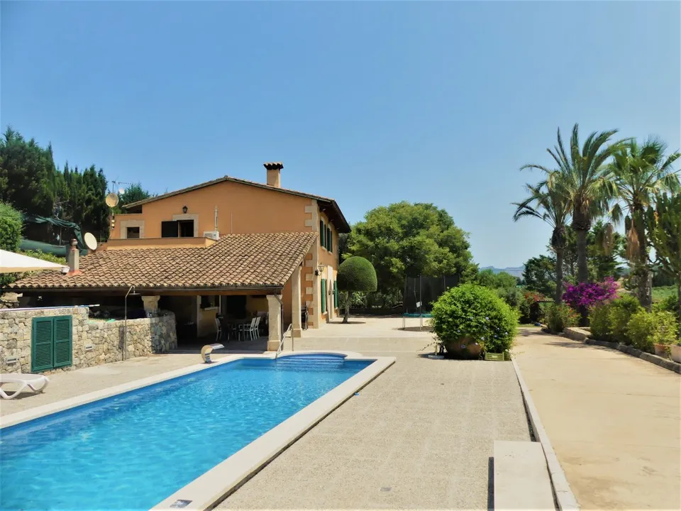 Villa i Alcudia, Mallorca - bilde 1