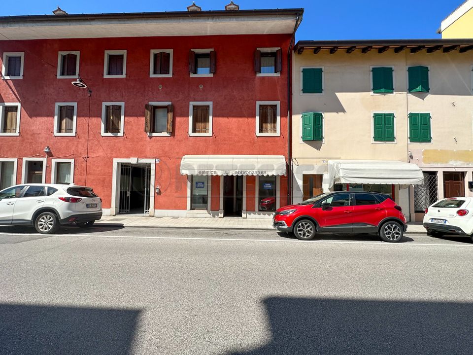 Erhvervsejendom i Palmanova, Udine - foto 2