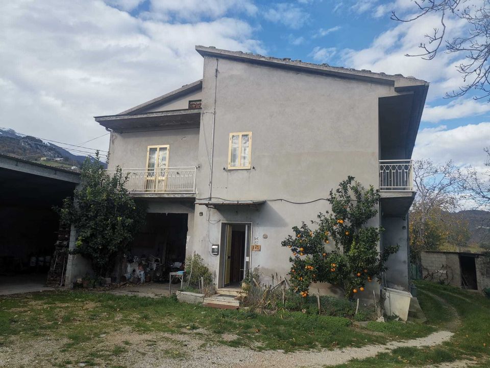 Villa a Montebello Di Bertona, Pescara - foto 1