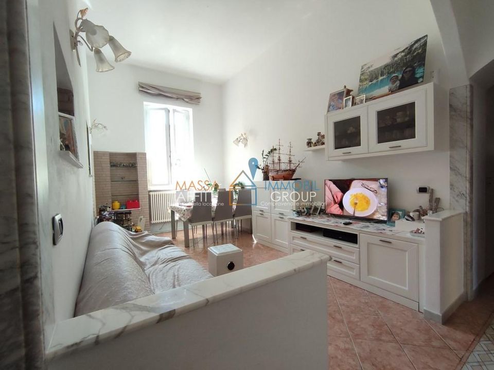 Lejlighed i Carrara, Massa and Carrara - foto 1