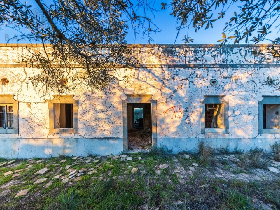 Helårsgrund i Santa Barbara de Nexe, Faro - foto 1