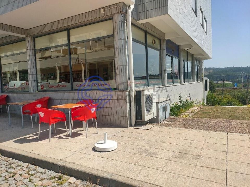Erhvervsejendom i Penafiel, Porto - foto 1