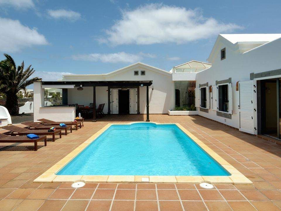 Villa i Playa Blanca (Yaiza), Lanzarote - foto 1
