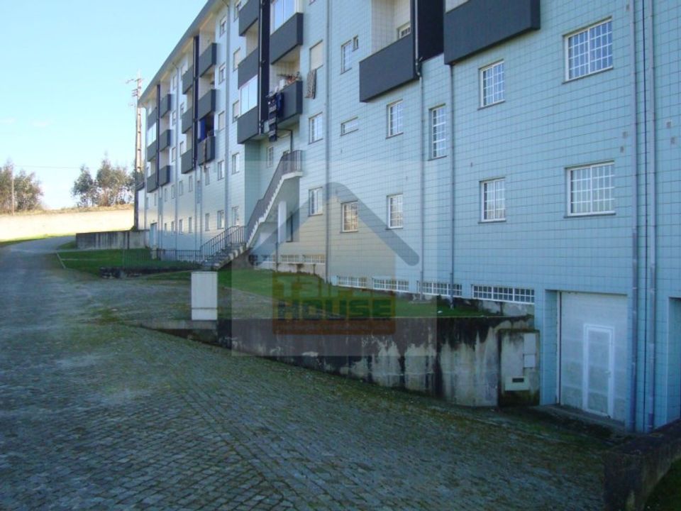 Erhvervsejendom i Paredes, Porto - foto 1