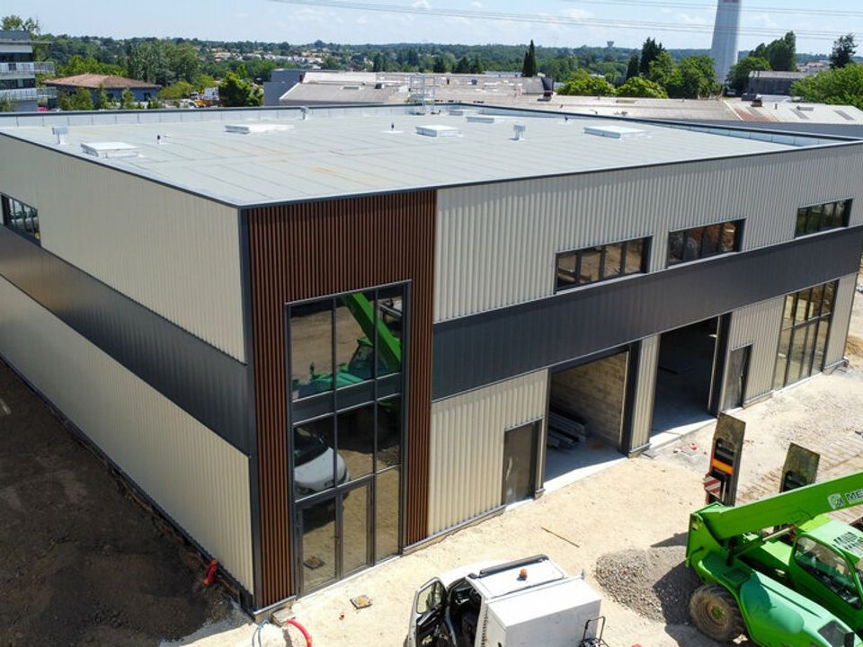 Erhvervsejendom i Artigues-pres-Bordeaux, Gironde - foto 3