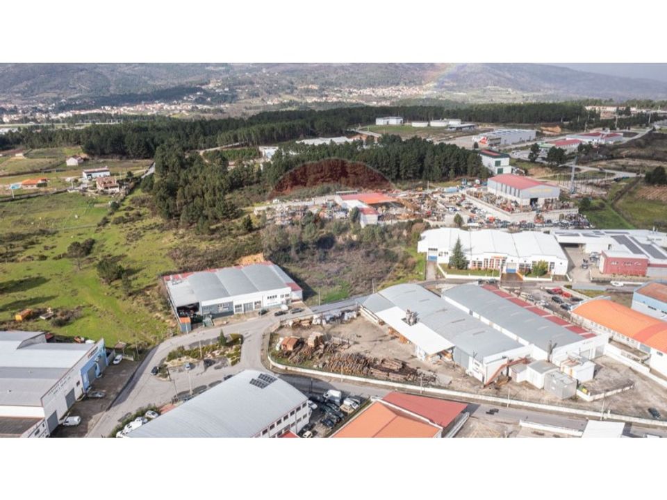 Erhvervsejendom i Santa Cruz-Trindade e Sanjurge, Vila Real - foto 4