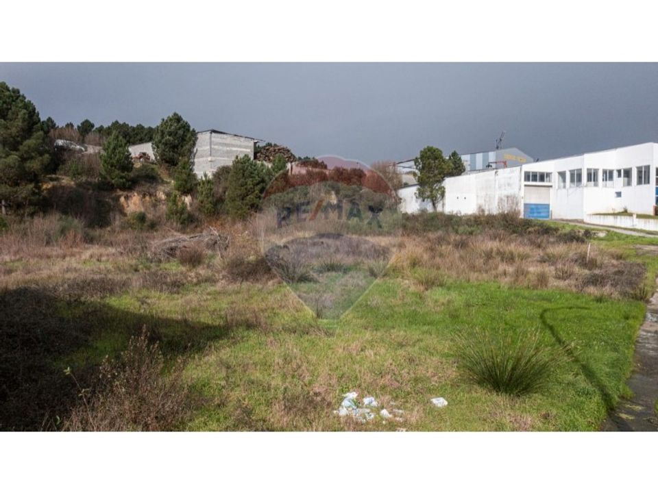 Erhvervsejendom i Santa Cruz-Trindade e Sanjurge, Vila Real - foto 3