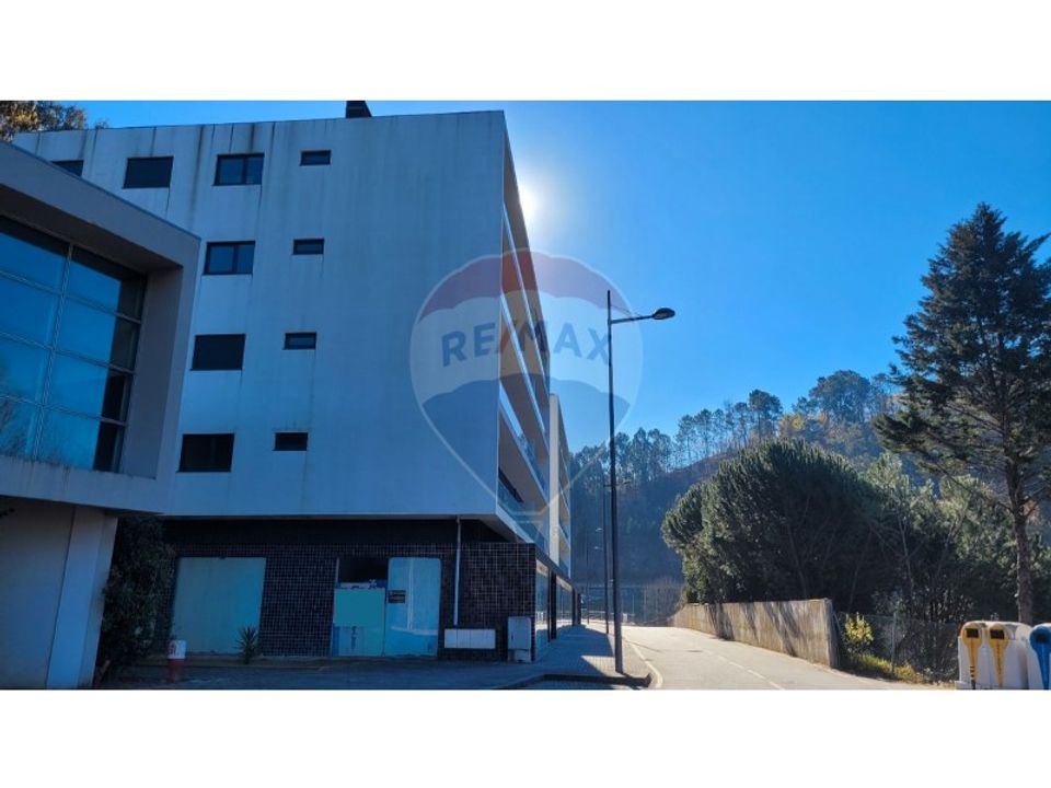 Commercial property in Moimenta, Braga - photo 4