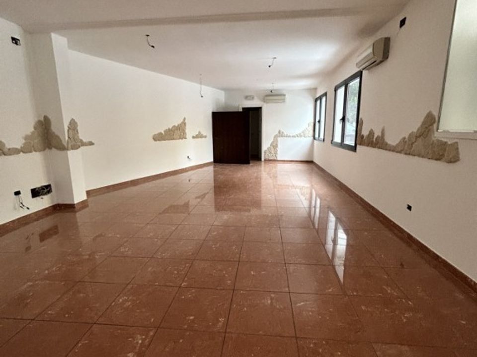 Erhvervsejendom i Padua, Padua - foto 3