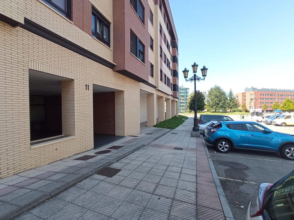 Erhvervsejendom i Oviedo, Asturias - foto 1