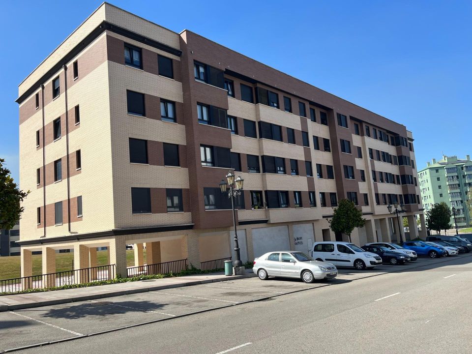Erhvervsejendom i Oviedo, Asturias - foto 4