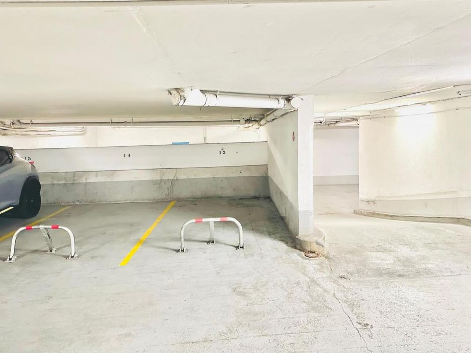Parkeringsplass i Paris, Paris - bilde 2