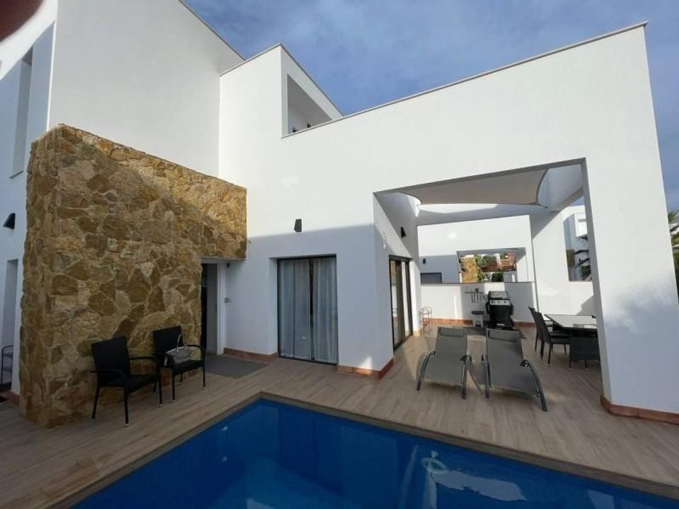 Villa i Torrevieja, Alicante - foto 1