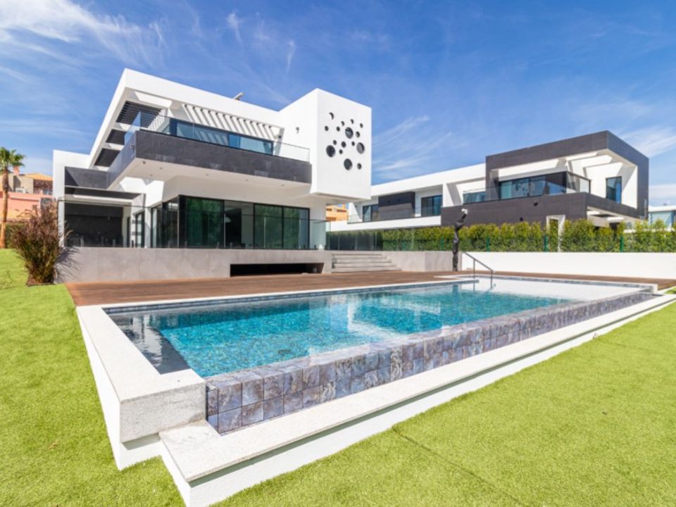 Villa i Quarteira, Faro - foto 1