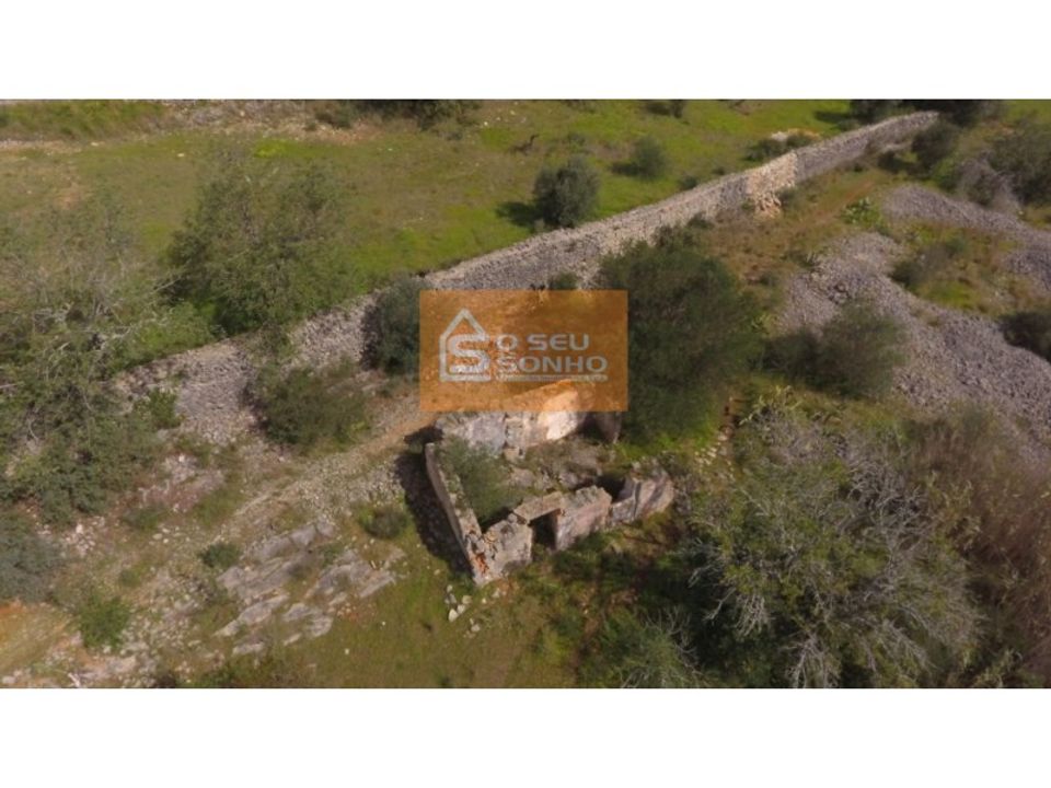 Helårsgrund i Sao Bras de Alportel, Faro - foto 1
