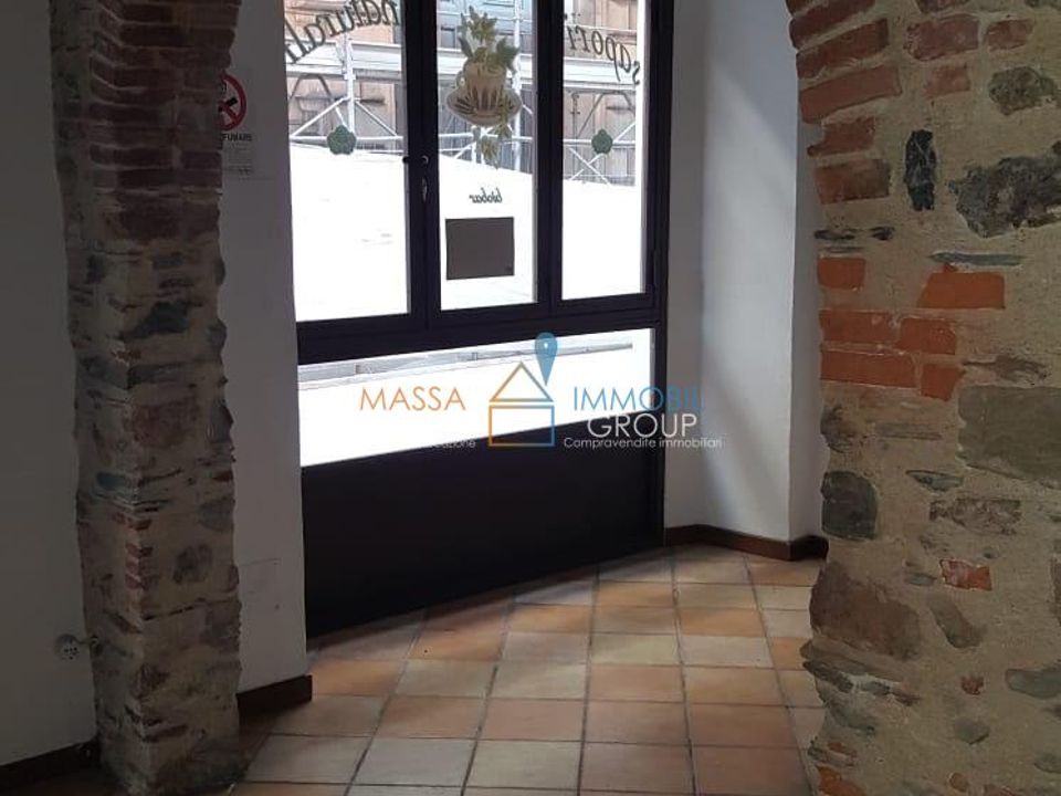 L'establiment comercial a Massa, Massa and Carrara - foto 3