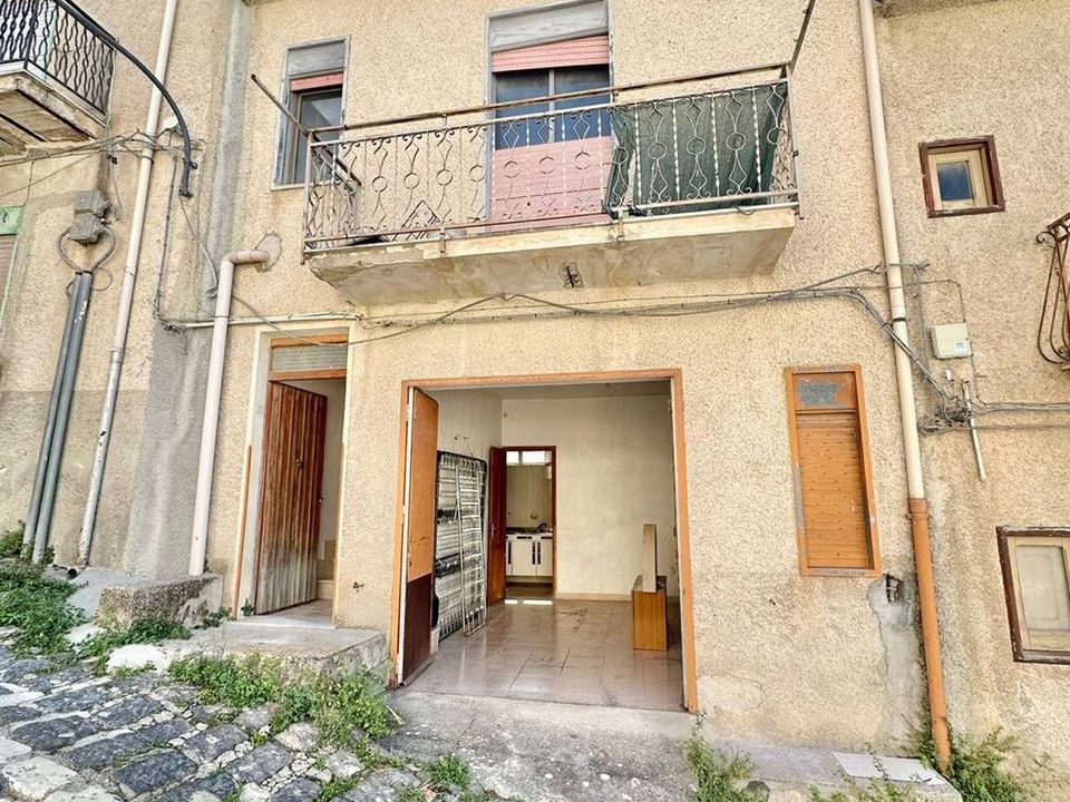 Villa i Palazzo Adriano, Palermo - foto 1