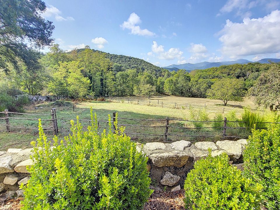 Villa i Saint-Laurent-de-Cerdans, Pyrenees-Orientales - foto 3