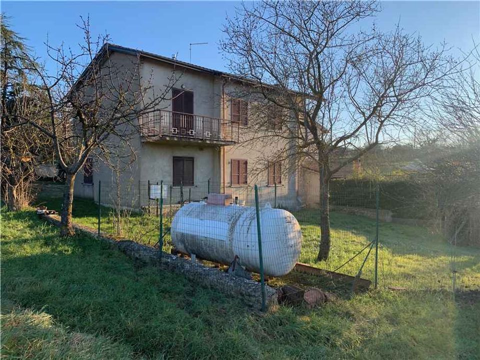 Byhus i Massa Martana, Perugia - foto 1