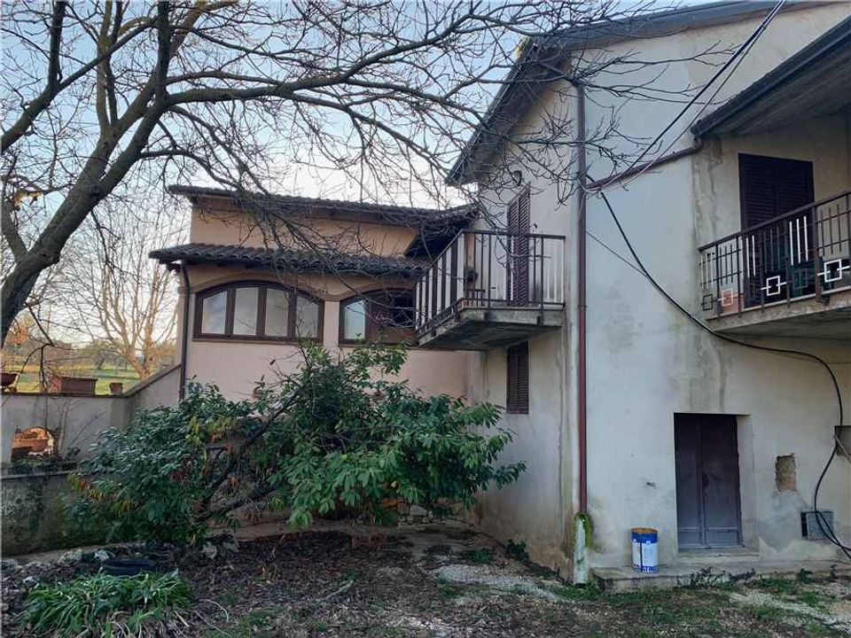 Byhus i Massa Martana, Perugia - foto 2