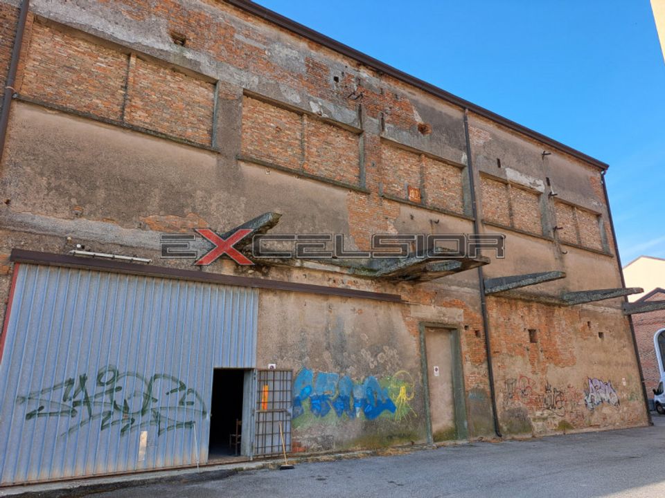 Erhvervsejendom i Cavarzere, Venice - foto 2