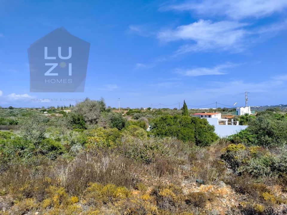 Helårsgrund i Luz, Faro - foto 1