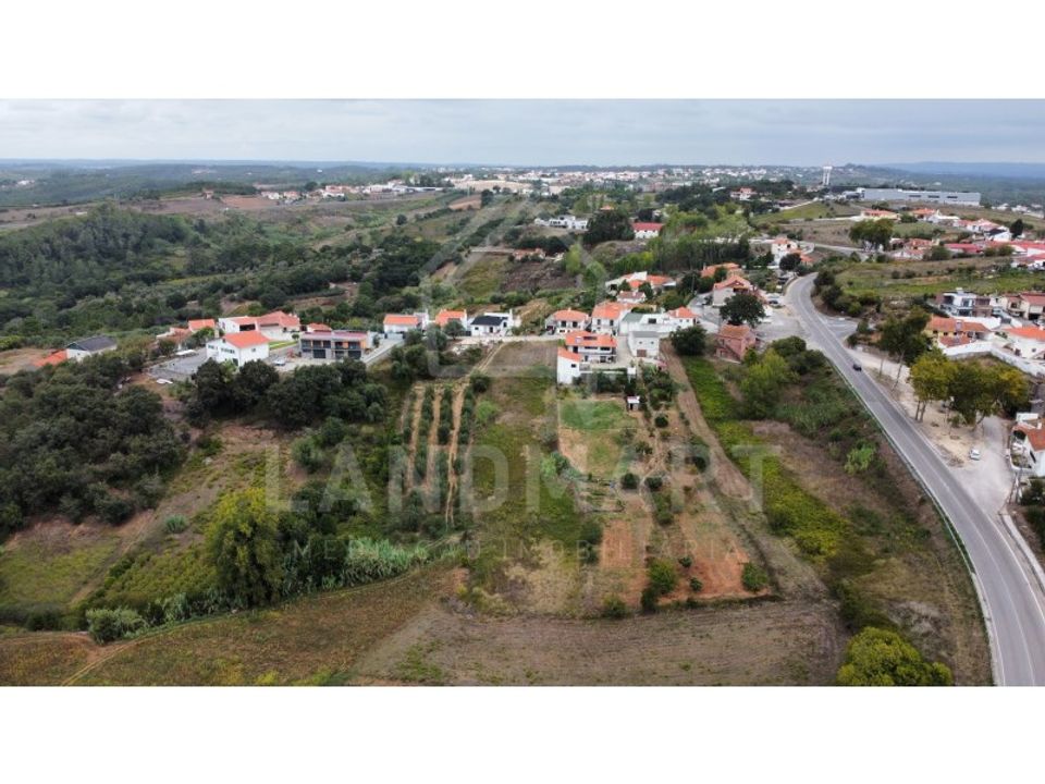 Helårsgrund i Aljubarrota, Leiria - foto 1