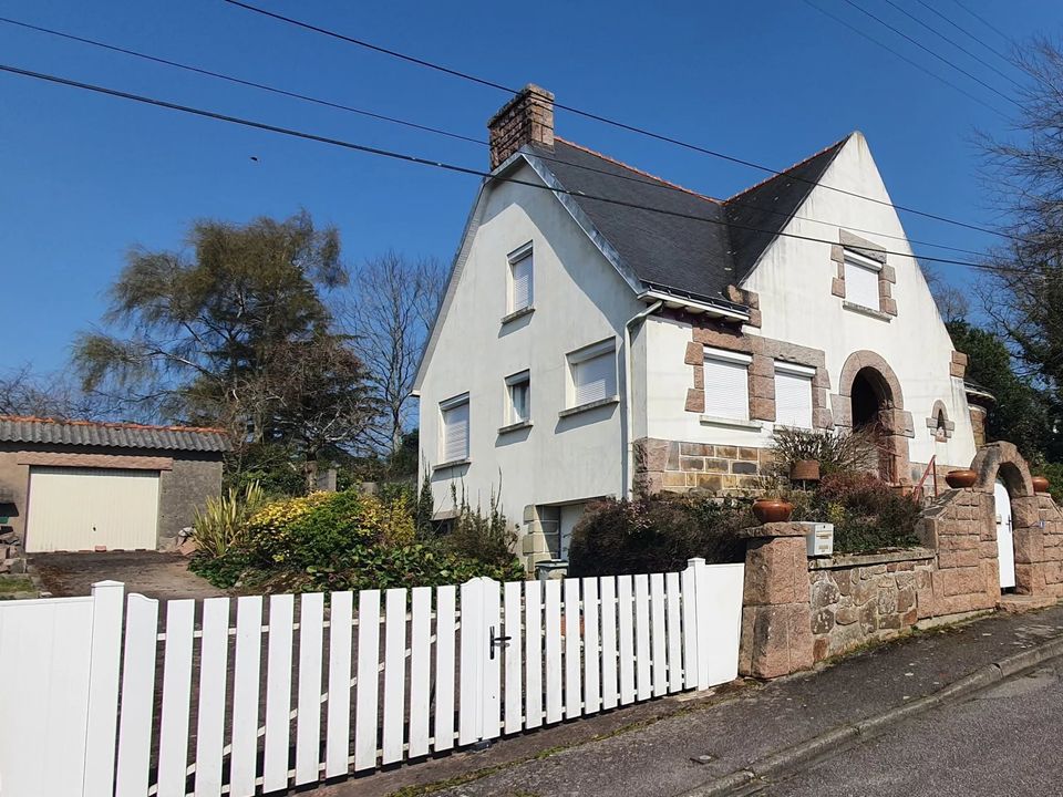 Villa in Carhaix-Plouguer, Finistere - foto 1