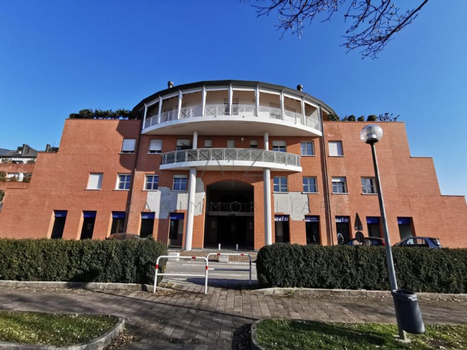 Erhvervsejendom i Castelfranco Veneto, Treviso - foto 3