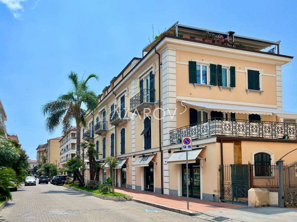 Erhvervsejendom i Bordighera, Imperia - foto 1