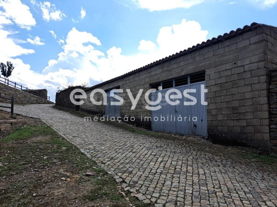 Erhvervsejendom i Torre de Moncorvo, Braganca - foto 1