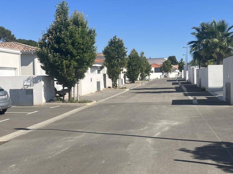 Helårsgrund i Beziers, Herault - foto 1
