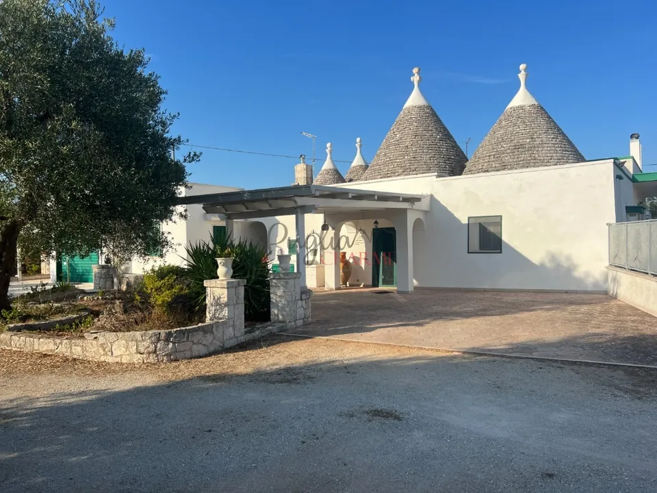 Landejendom i Cisternino, Brindisi - foto 1