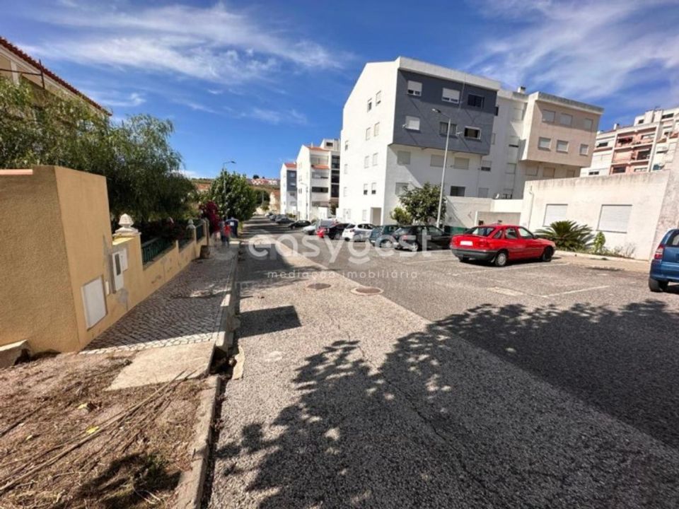 Helårsgrund i Lourinha, Lisbon - foto 1