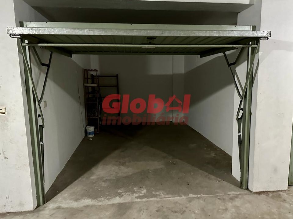 Garage i Viseu, Viseu - foto 1