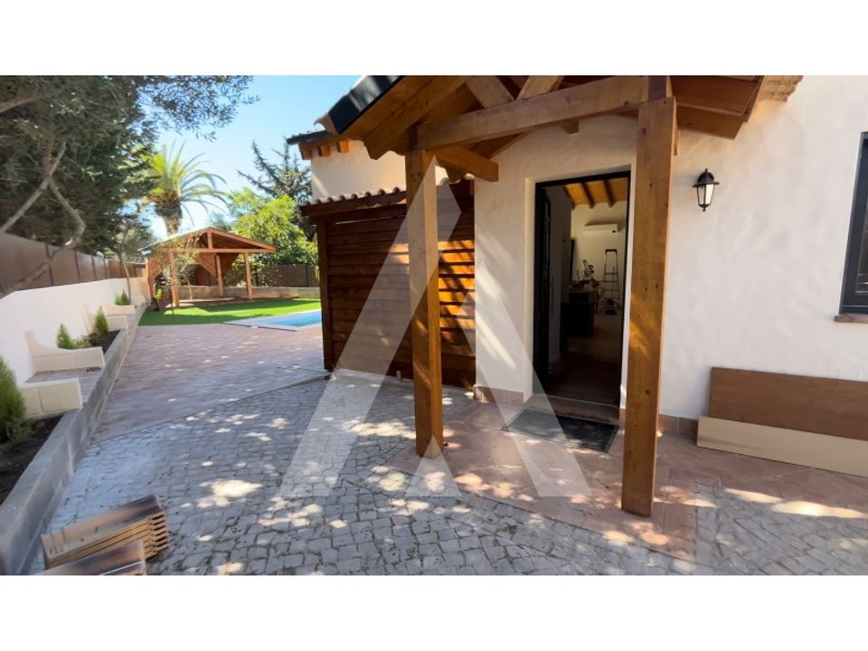 Villa i Alcantarilha, Faro - foto 1