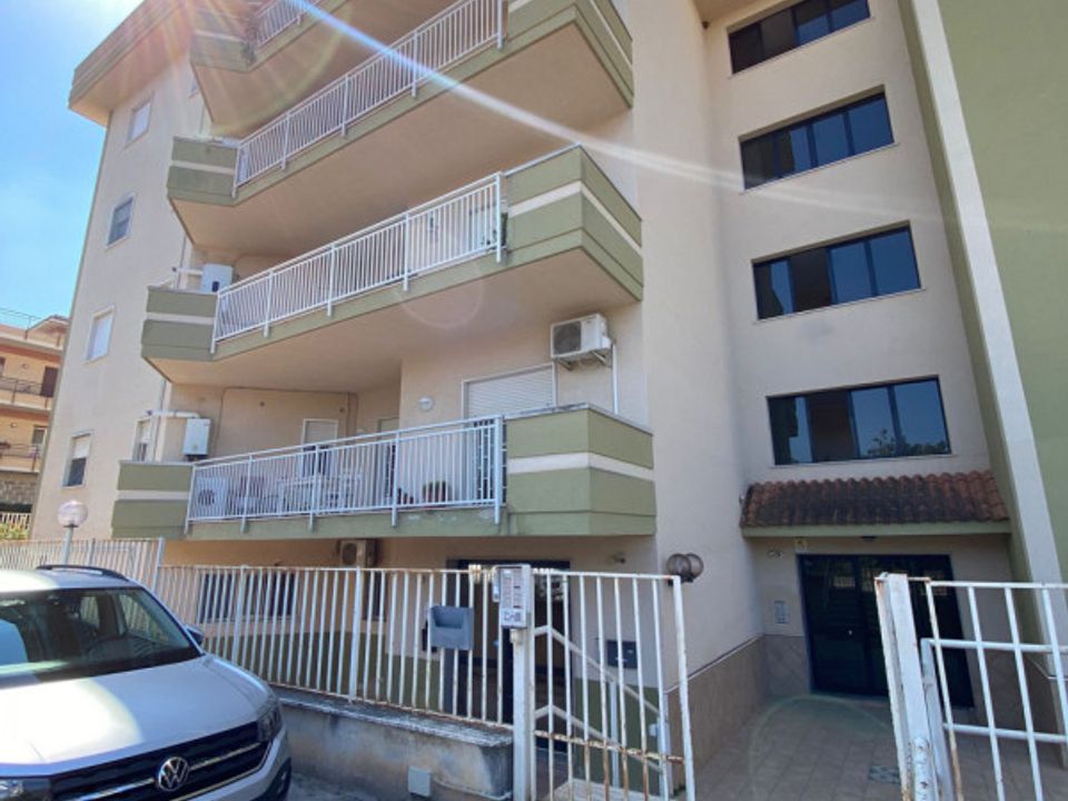 Erhvervsejendom i Villabate, Palermo - foto 2