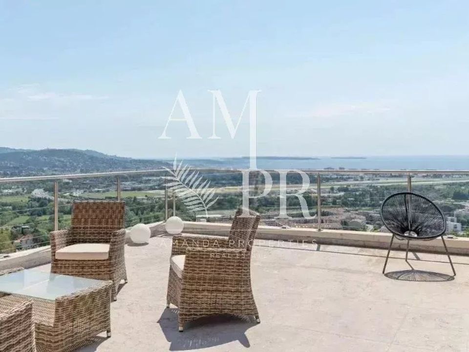 Villa i Mandelieu-la-Napoule, Alpes-Maritimes - foto 1