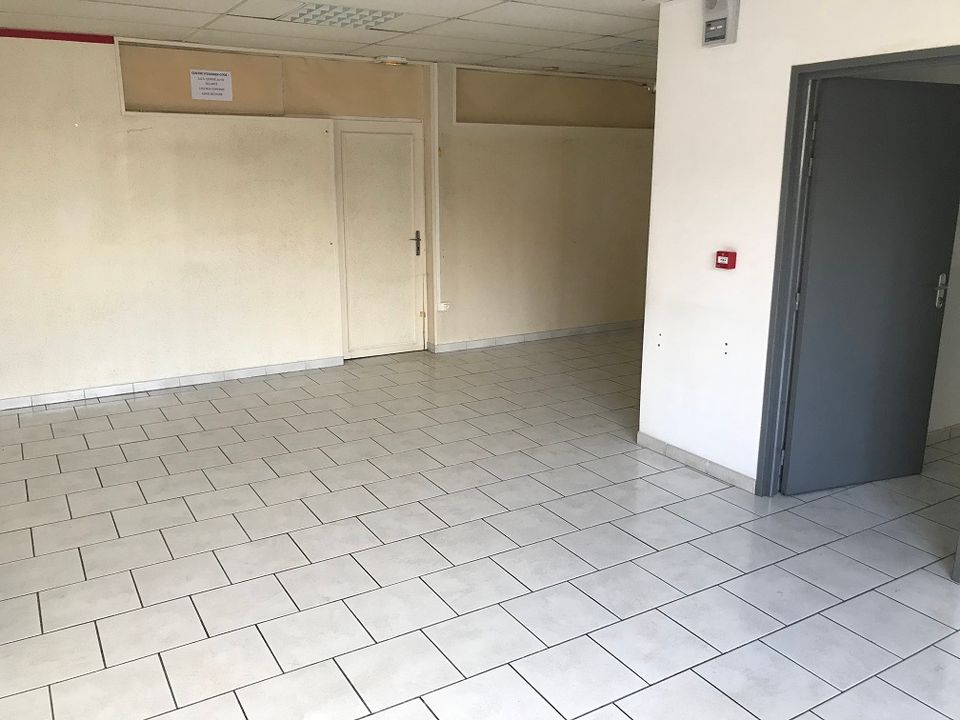 Erhvervsejendom i Auchel, Pas-de-Calais - foto 3