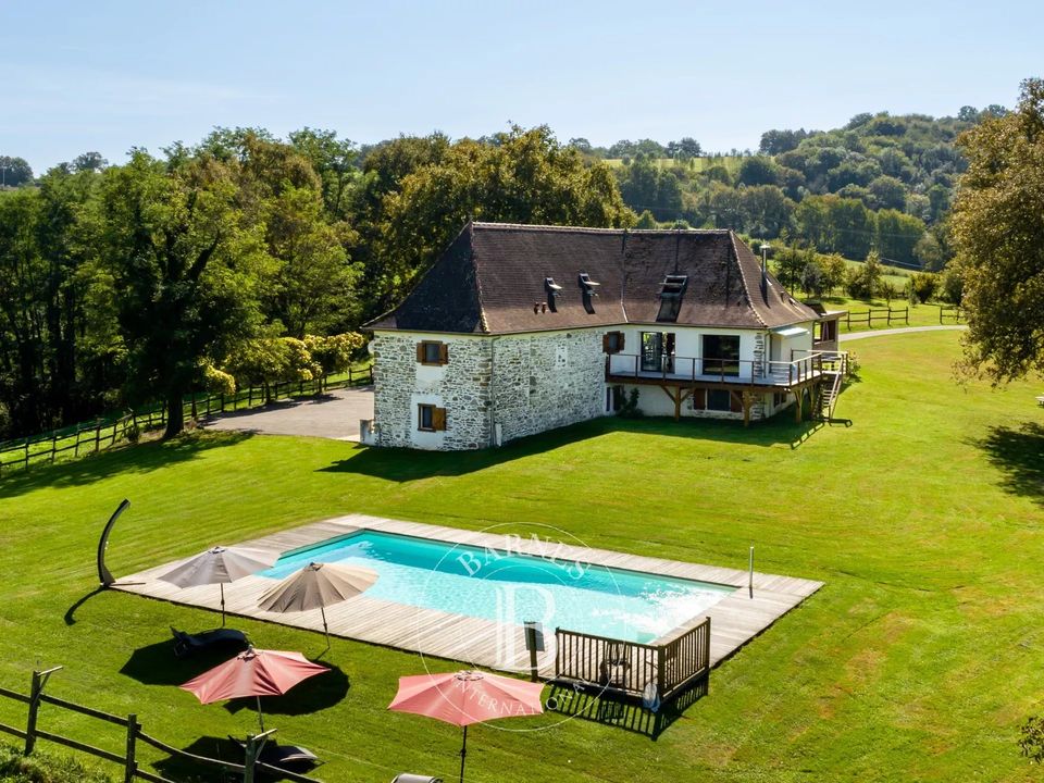 Villa i Saint-Palais, Pyrenees-Atlantiques - foto 1