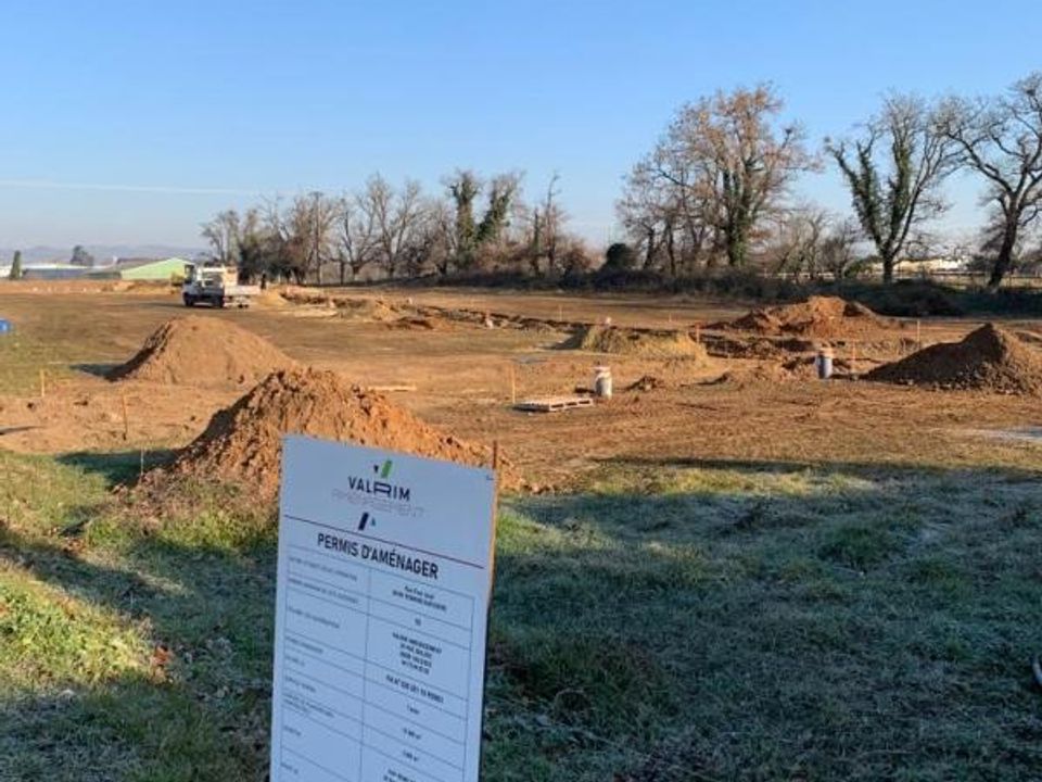 Helårsgrund i Romans-sur-Isère, Drome - foto 1