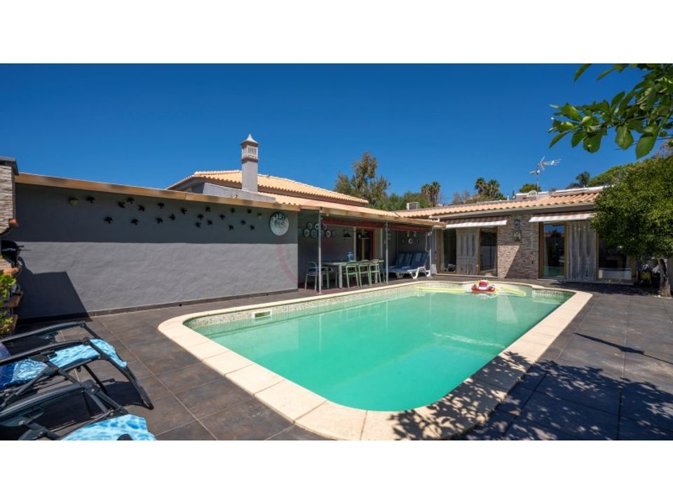 Villa i Almancil, Faro - foto 1