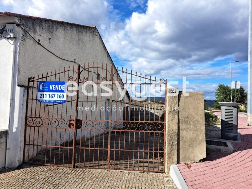 Erhvervsejendom i Torre de Moncorvo, Braganca - foto 1
