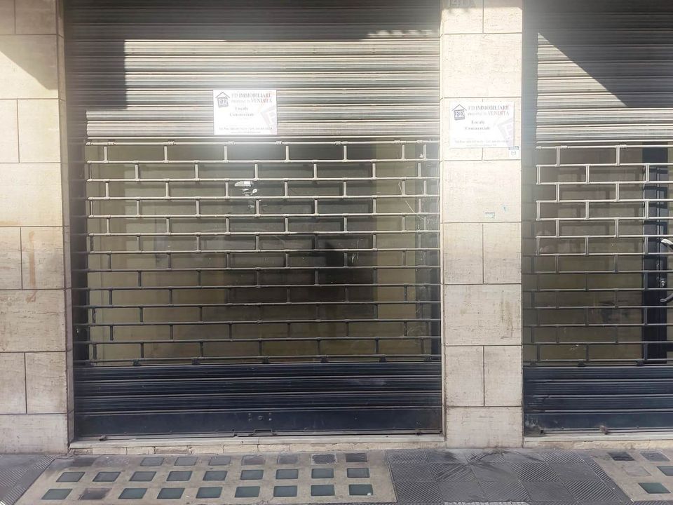 Erhvervsejendom i Bari, Bari - foto 2