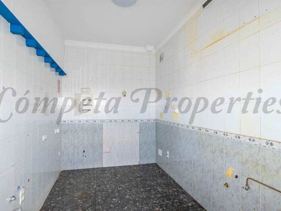 Commercial property in Competa, Malaga - photo 4