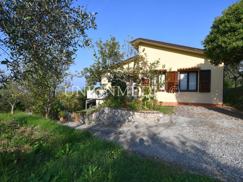 Villa i Fosdinovo, Massa and Carrara - foto 1