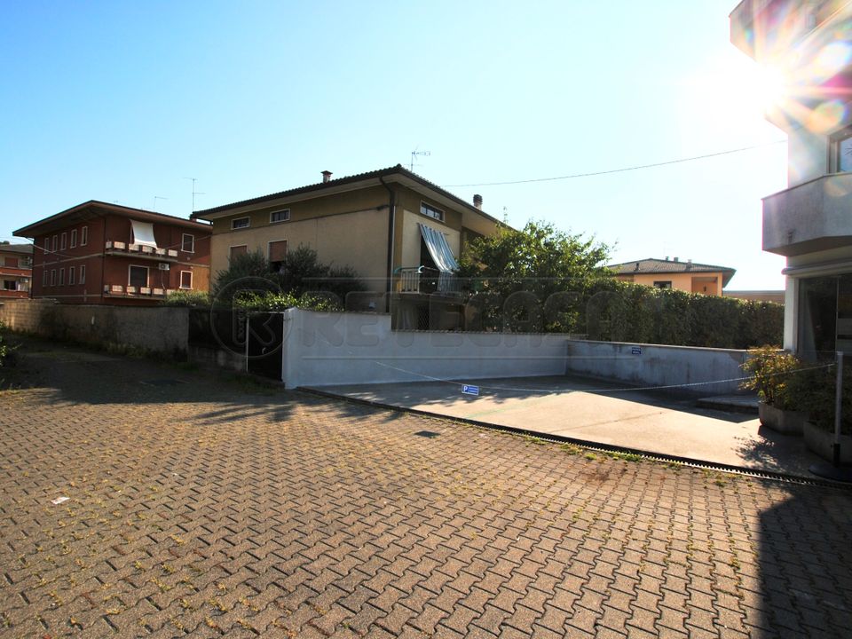 Garage i Cornedo Vicentino, Vicenza - foto 3