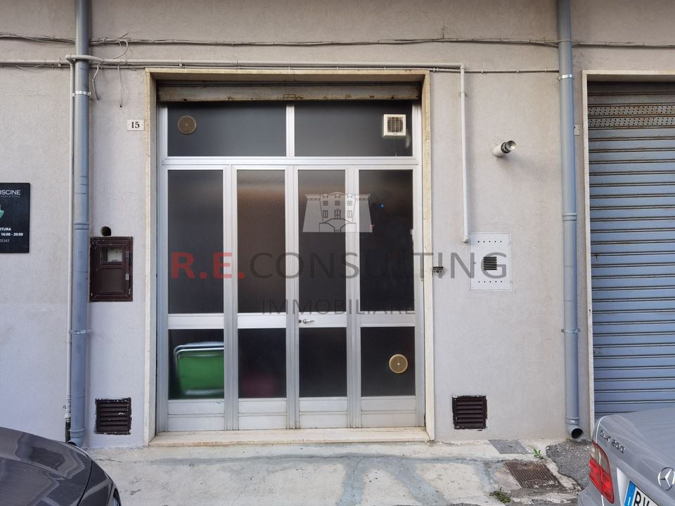 Erhvervsejendom i Martina Franca, Taranto - foto 1
