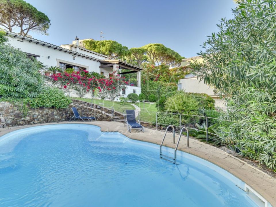 Villa i Sant Feliu De Guixols, Gerona - foto 1